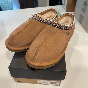 UGG TASMAN CHESTNUT MEN 8/WOMAN 9